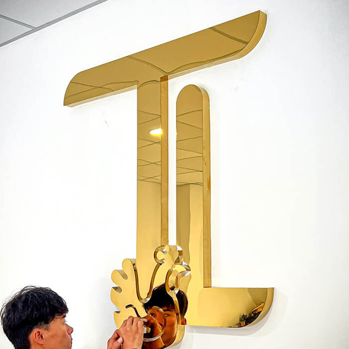 Mẫu chữ inox vàng