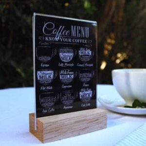 Standee mica a5 đế gỗ
